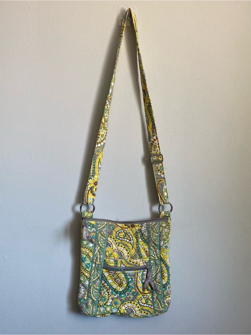 Vera Bradley Lemon Parfait Yellow paisley hipster crossbody bag